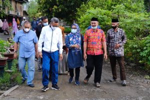 Gubernur Sulawesi Selatan, Nurdin Abdullah adakan Kunker di Lokasi Pertanian Tanaman Murbai di Kabupaten Soppeng