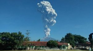 Naik Level Siaga, Sri Sultan HB X Himbau Warga Tidak Panik