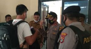 Polres Tanggamus Gelar Pengamanan Rapat Hearing DPRD dan Calon Kakon
