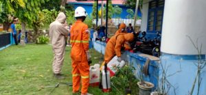 Cegah Covid-19, Kantor PDAM Kabupaten Wajo Disemprot Disinfektan