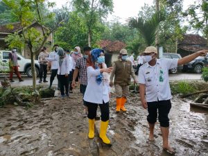 Bupati Tanggamus Tinjau Banjir di Kecamatan Bulok