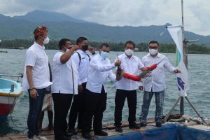 Menteri KKP Sakti Wahyu Trenggono Lepas Ekspor Perdana Lobster Budidaya GPLI di Bali