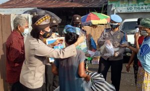 Gebyar 5000 Masker Gratis Polres Karangasem