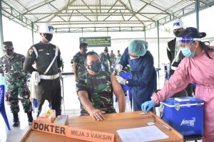 Danrem 132/Tadulako Pimpin Anggotanya Serbu Rumkit Tk. III dr. Sindhu Trisno Palu