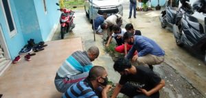 Mahasiswa Asal Pupua di Jateng Kerja Bhakti Bersama TNI-Polri