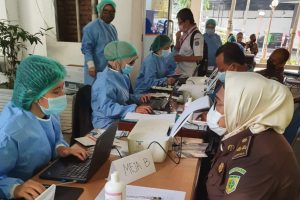 Jaksa dan Pegawai Kejati DKI Jakarta Divaksin Covid-19