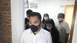 Unit Krimsus Reskrim Polres Jakarta Barat Tangkap Wanita Penyuntik Filler Payudara