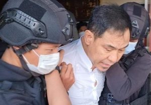 Densus 88 Tangkap Munarman