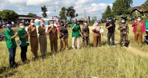 Camat Batu Ketulis Dampingi GP Ansor dan Banser Bagikan Masker pada Masyarakat