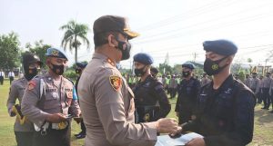 Polres Klaten Beri Penghargaan Anggota Berprestasi Dalam Penyekatan Arus Mudik Lebaran