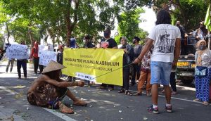 Hari Ini, Dua Tempat Vital di Banyuwangi Dikepung Aksi Demo