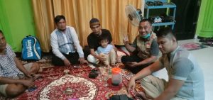 Awak Media Bersilaturahmi ke Kediaman Pidel LSM Elite Sumatra Jaya di Panam