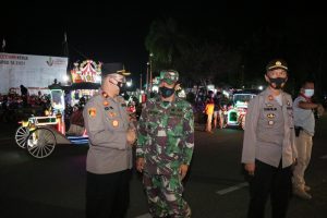 Gugus Tugas Keliling Ingatkan Masyarakat Tentang Prokes