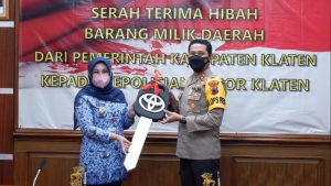 Pemkab Klaten serahkan bantuan hibah kepada Polres Klaten