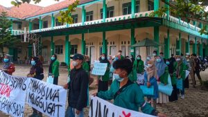 Pergantian Rektor dinilai Inkonstitusional, Aliansi Mahasiswa IANU Gelar Aksi Demo