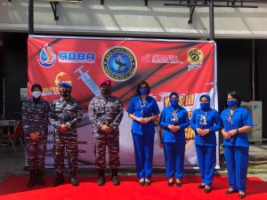Danlanal Palu pantau serbuan vaksinasi maritim Kota Palu bagi masyarakat sekitar