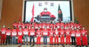 Kontingan Maluku yang akan berlaga di PON 20 Papua, dilepas Gubernur Murad Ismail
