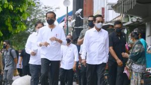 Presiden Jokowi Resmikan Peluncuran BT-PKLW Pertama di Kawasan Malioboro