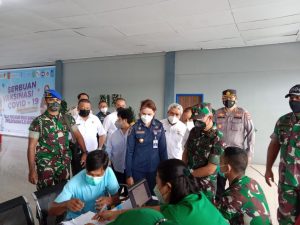 Kodam Pattimura Gelar Serbuan Vaksin di Pelabuhan Ambon