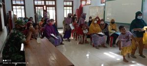 PT Pos Gandeng Pemdes Banjareja Kecamatan Kuwarasan Salurkan Bantuan BPNT