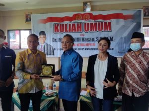 Wakil Ketua MPR RI Berikan Kuliah Umum di STKIP Muhammadiyah Kuningan