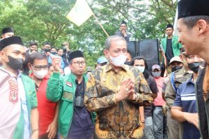 Berbaur dengan pengunjukrasa, Bupati Wajo beri pesan menyejukkan