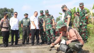 Kunjungi TMMD Reguler ke-113 Kodim 0732/Sleman, Kasdam IV/Dip : TNI dan Masyarakat Semakin Erat