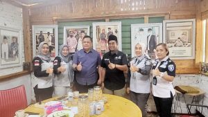 Kadiv Pemasyarakatan Kanwil Kemenkumham Riau lakukan kunjungan ke kediaman Ketum DPP Santri Tani NU