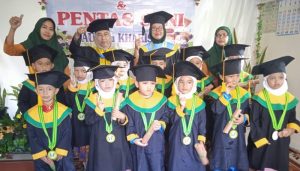 PAUDqu kharisma laksanakan wisuda dan pentas seni