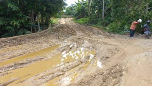 Pelayanan pegawai Kantor Dinas PUPR dan Pertanahan Kabupaten Wajo mengecewakan