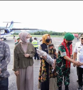 Kasdam Pattimura Bersama Forkopimda Maluku Sambut Kedatangan Pangdam XVI/Patimura
