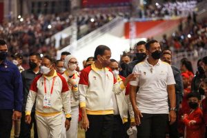 Pangdam IV/Diponegoro Dampingi Presiden Joko Widodo Tutup ASEAN Para Games XI Tahun 2022 Di Solo