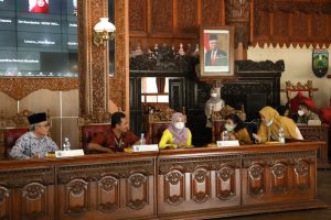 Latih anak cerdas gunakan gadget
