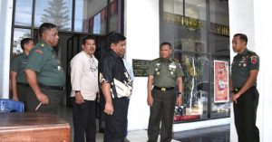Jalin Silaturahmi, Pangdam Kunjungi Ketua Majelis Pekerja Harian Sinode GPM