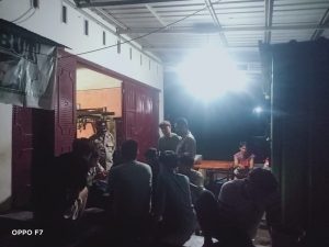 Antisipasi Gangguan Kamtibmas, Personel Polsek Sajoanging Polres Wajo Laksanakan Patroli Blue Light