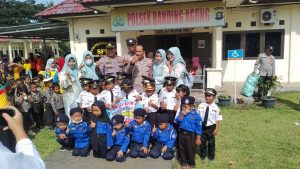 Polisi Sahabat Anak, Polsek Banding Agung Terima Kunjungan Anak TK/ PAUD Se Kecamatan BPR Ranau Tengah