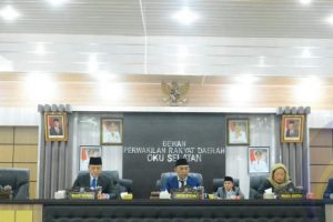 Wakil Bupati OKU Selatan hadiri Paripurna DPRD