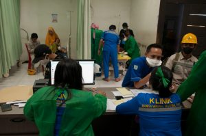 Tingkatkan Kualitas Kesehatan Masyarakat Lingkar Kawasan, IMIP Beri Layanan Kesehatan Gratis.