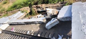 Diterpa Hujan Deras, Pagar RSUD Muaradua Retak dan Roboh