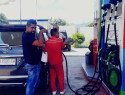 Sikapi Viralnya BBM Campur Air, Polres Flotim Lakukan Monitoring BBM Di SPBU