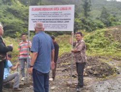PT Bimo Taksoko Gono Pasang Plang Kepemilikan di Lahan Sengketa di Tanah Laut