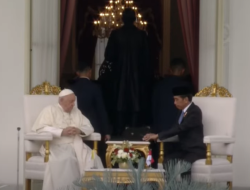 Paus Fransiskus Kagumi Semboyan Bhineka Tunggal Ika