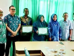 Fakultas Pertanian Berikan Award Terbaik Kepada Ka Prodi dan Tendik