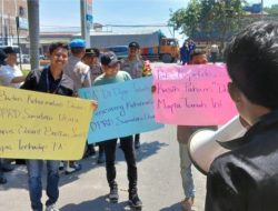 Massa demo minta Polda tangkap FA, anggota DPRD Sumut terlapor kasus pelecehan seksual