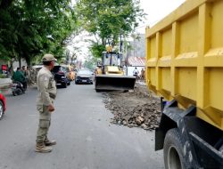 Salahi aturan, Pemko Medan bongkar paksa lahan parkir ilegal depan Dara Kupi