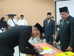 Mutasi Perdana Bupati Bireuen,H Mukhlis: Puluhan Pejabat Lingkup Pemkab Bireuen Dilantik