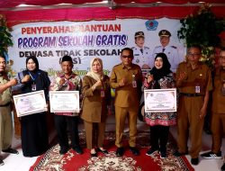 Brebes Genjot Kesetaraan Pendidikan: Tahroni Komit Dorong Warga Dewasa Kembali Sekolah