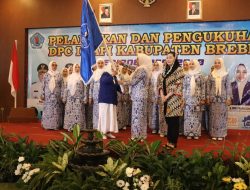 Yanti Ria Anggraeni Resmi Pimpin IWAPI Brebes, Siap Lahirkan Perempuan Tangguh dan UMKM Naik Kelas