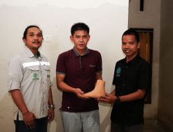 Peduli Disabilitas, PT IMIP Berikan Bantuan Kaki Palsu