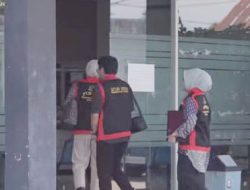 Jelang HUT ke-80, Kejari Sintang Geledah Kantor PDAM Tirta Senentang Terkait Dugaan Penyalahgunaan Rekening Pelanggan